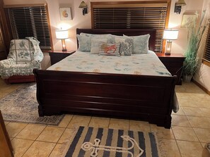 5 slaapkamers, een strijkplank/strijkijzer, wifi, beddengoed