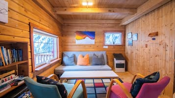 Comfort Cabin, 2 Bedrooms, Lake View | Living area | Fireplace