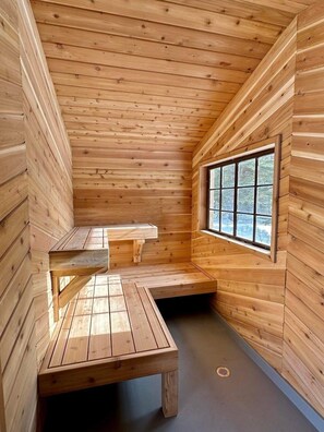 Sauna - Little Atlin Lodge (Tagish)