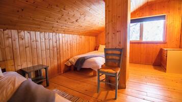 Comfort Cabin, 2 Bedrooms, Lake View