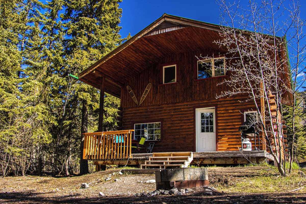 Comfort Cabin, 2 Bedrooms, Lake View | Teres/patio