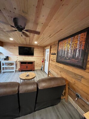 テレビ、書庫、ビデオライブラリ