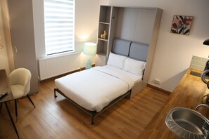 Deluxe Studio | Free WiFi - Urban Hideaway Studio (London)
