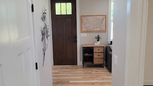 Interior - Quiet Country Setting, and Entertainment Galore! (Boise)