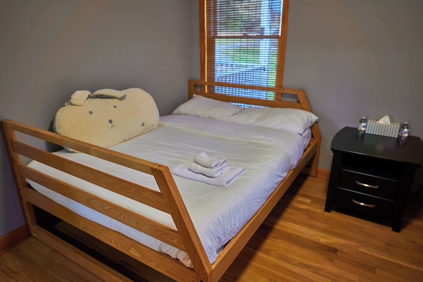 3 bedrooms, desk, free WiFi, bed sheets
