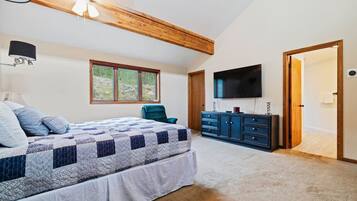 4 Schlafzimmer, Schreibtisch, Reisekinderbett, WLAN