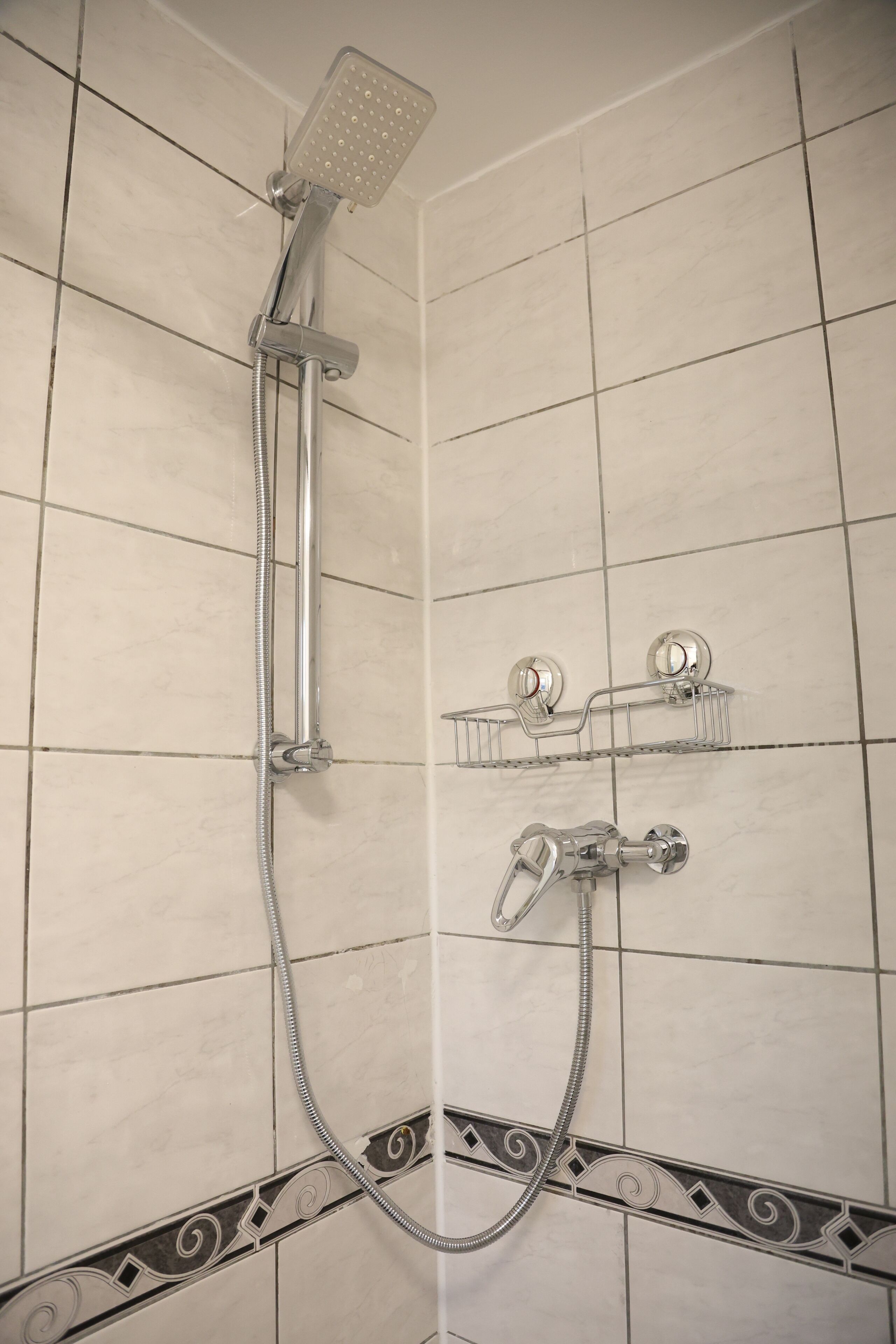 Deluxe Studio | Bathroom