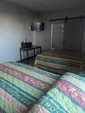 Double Room, 2 Double Beds, Non Smoking | Free WiFi, bed sheets - STAR INN Hotel (Maywood)
