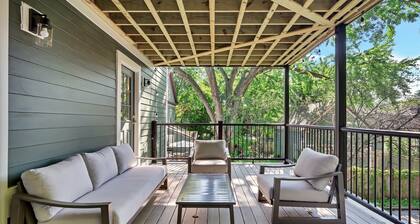 The Grand Mare Vanderbilt | Balcony | Sleeps 5