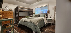 2 bedrooms, desk, iron/ironing board, travel crib