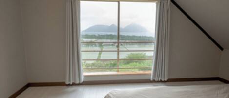 2 多间卧室、上网接入