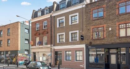 Bright 1 bedroom apartment off brick lane in Shoreditch
