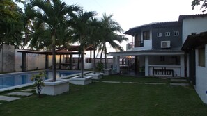 Exterior -  Front beach property, XL pool, for kids, family and friends (San Diego)