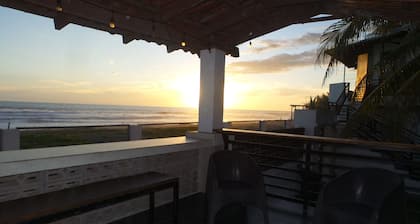 Front beach property, XL pool, for kids, family and friends