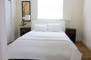 4 chambres, fer et planche à repasser, Wi-Fi, literie fournie