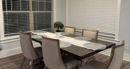 Charming 3-bedroom house in fabulous Franklin- Close to downtown!