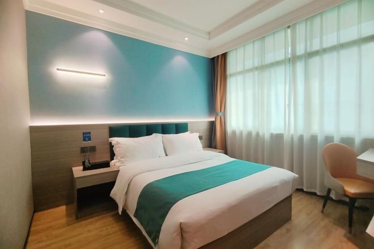 Superior Queen Room