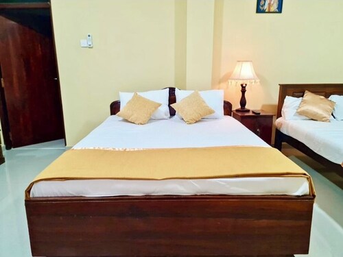 Charming lodge in Galle with AC and WiFi