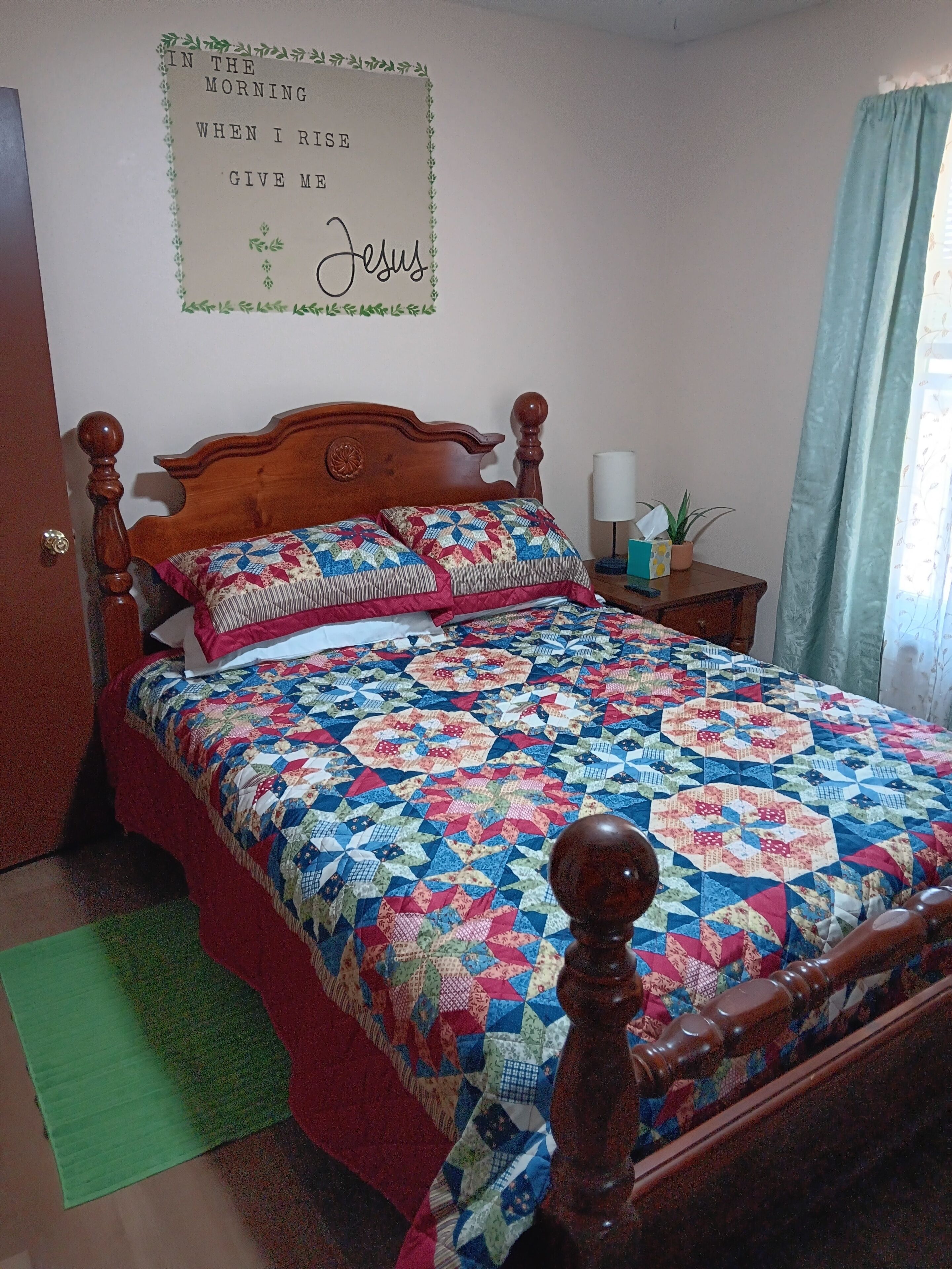 3 bedrooms, bed sheets, wheelchair access
