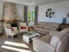 Smart TV, fireplace - Magnificent Villa with swimming pool and panoramic view, ideal for 6 people. (Cumbre del Sol)