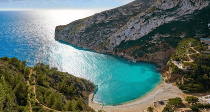 Magnificent Villa with swimming pool and panoramic view, ideal for 6 people.