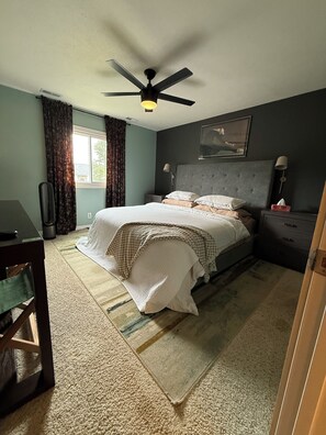 3 chambres, coffres-forts dans les chambres, Wi-Fi, draps fournis