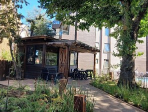 تناول الطعام بالخارج