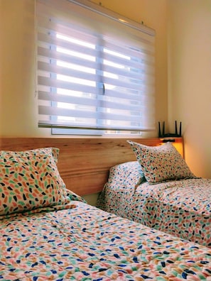 2 bedrooms, WiFi, bed sheets