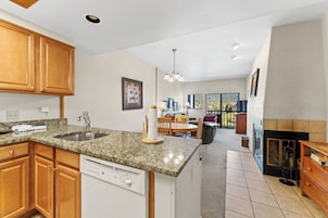 Apartment (2 Bedrooms) | Front of property