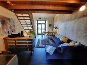 Living area - Vacation in a little school? Former classrooms with communal living kitchen! (Mitselwier)