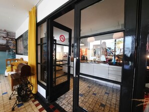 Interior - Vacation in a little school? Former classrooms with communal living kitchen! (Mitselwier)