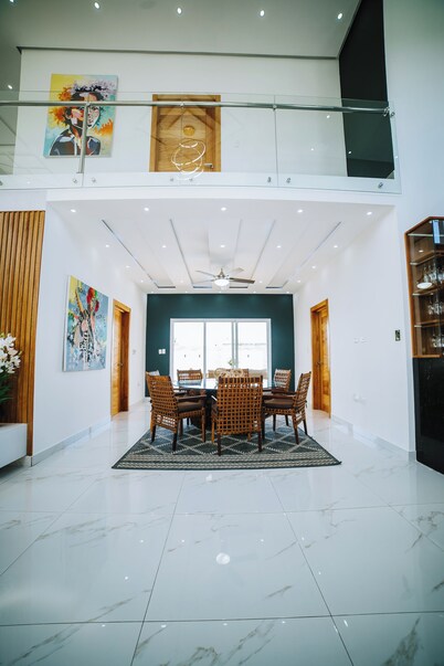 Spacious Luxury 5-Bedroom, 7 Bath Villa w/ AC & Wi-Fi - 15min North of Cabarete