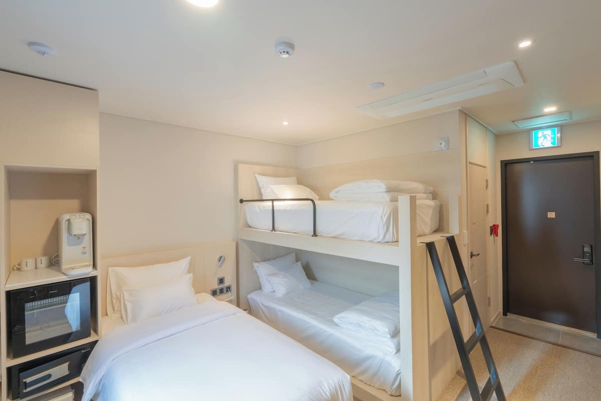 Economy Triple Room, Non Smoking