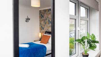 3 bedrooms, iron/ironing board, free WiFi, bed sheets