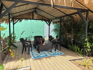 Terrace/patio - Villa del Mito: Pool, Walk to Beach, AC, Wifi, Beautiful Garden, Private (Puerto Viejo de Talamanca)