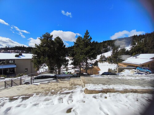 Studio cosy isard direct ski slope P2000 