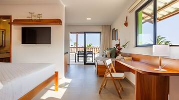 1 bedroom, in-room safe, blackout curtains, soundproofing