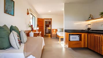 1 bedroom, in-room safe, blackout curtains, soundproofing