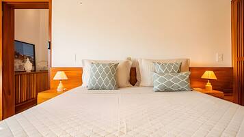 1 bedroom, in-room safe, blackout curtains, soundproofing