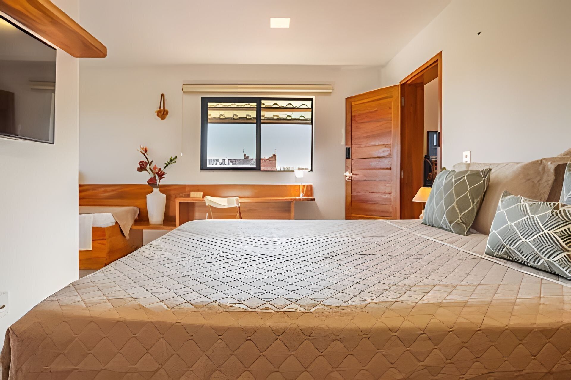 1 bedroom, in-room safe, blackout drapes, soundproofing