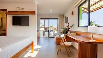 Apartment | 1 bedroom, in-room safe, blackout drapes, soundproofing