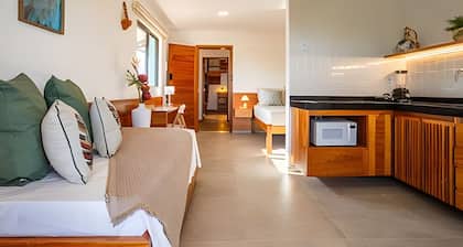 Arara House