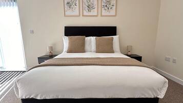 1 bedroom, desk, iron/ironing board, free WiFi