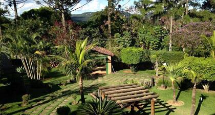 Chacara BavĂĄria, a cozy country house in Atibaia.