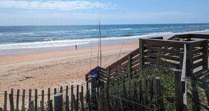 Striking Villa - Catagory 5 - w/ pool, WiFi in fantastic Ormond Beach