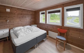 4 chambres, Wi-Fi gratuit, draps fournis
