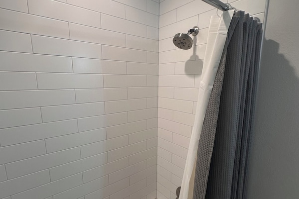 Towels, soap, shampoo, toilet paper