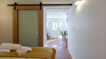 2 chambres, bureau, Wi-Fi gratuit, draps fournis