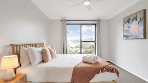 3 chambres, accès au Wi-Fi (inclus), literie fournie