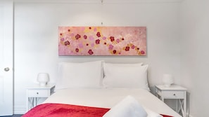 4 bedrooms, free WiFi, bed sheets